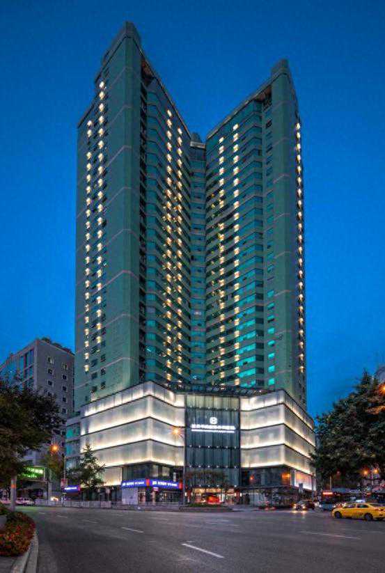 重庆华美整形外科医院再度获评5A级医疗美容机构