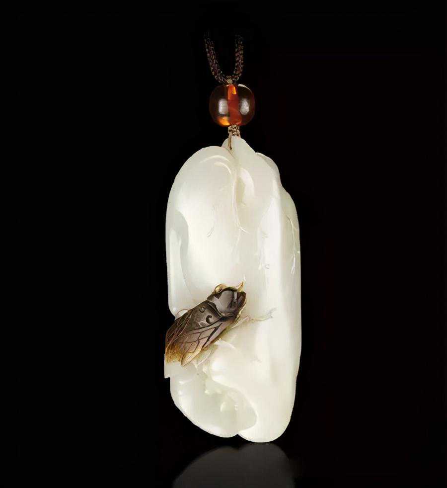 高价买来的和田玉居然长了个大黑斑，谁来给它整整形？