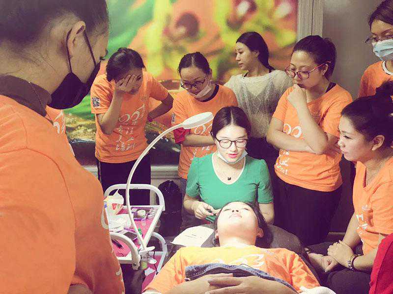 梦莲娜美容化妆学校为行业输送优质人才，为时尚业注入新鲜血液