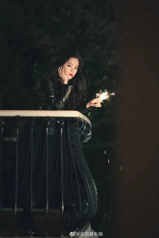 “坏女孩”才穿皮衣？