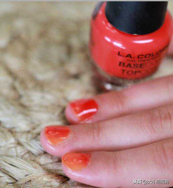 自制 变色 指甲油 自己的 美甲 方法