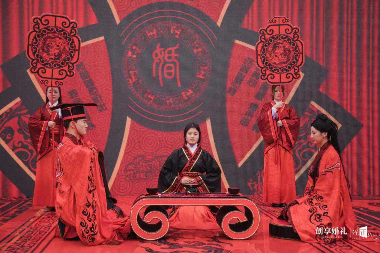 长沙民政职院婚庆专业企业导师开展职业素养培训