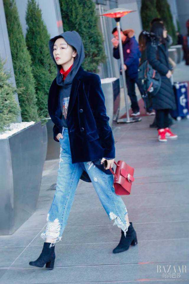 短外套是怎么把小个子“变高”的？这几套搭配太棒了！