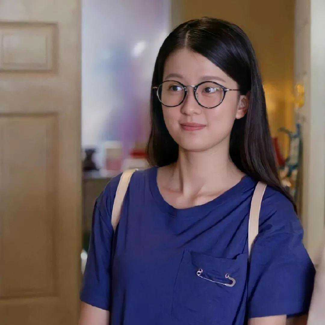 别再“披头散发”了！这3款秋冬发型才最撩人！回头率200%