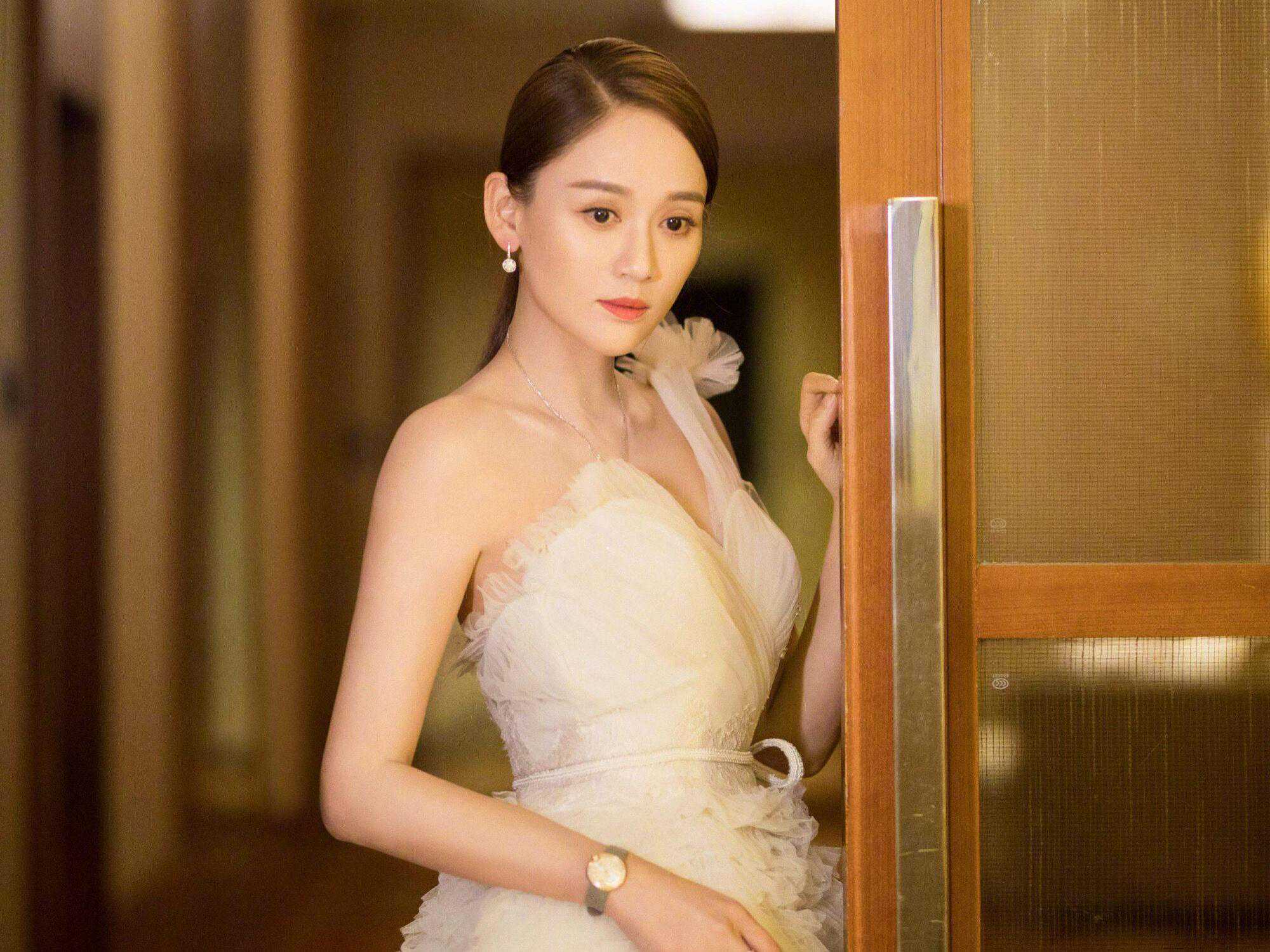 陈乔恩自曝丰胸秘籍，原来是多吃这几种食物，网友：太坦白