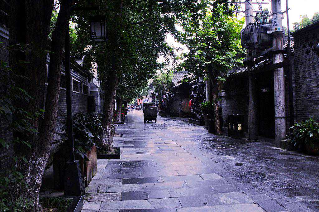 宽窄传奇——“四六分”PK “川南堂”