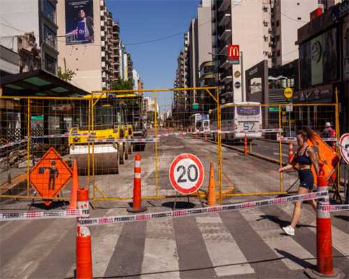 美容整形却背上万元债务